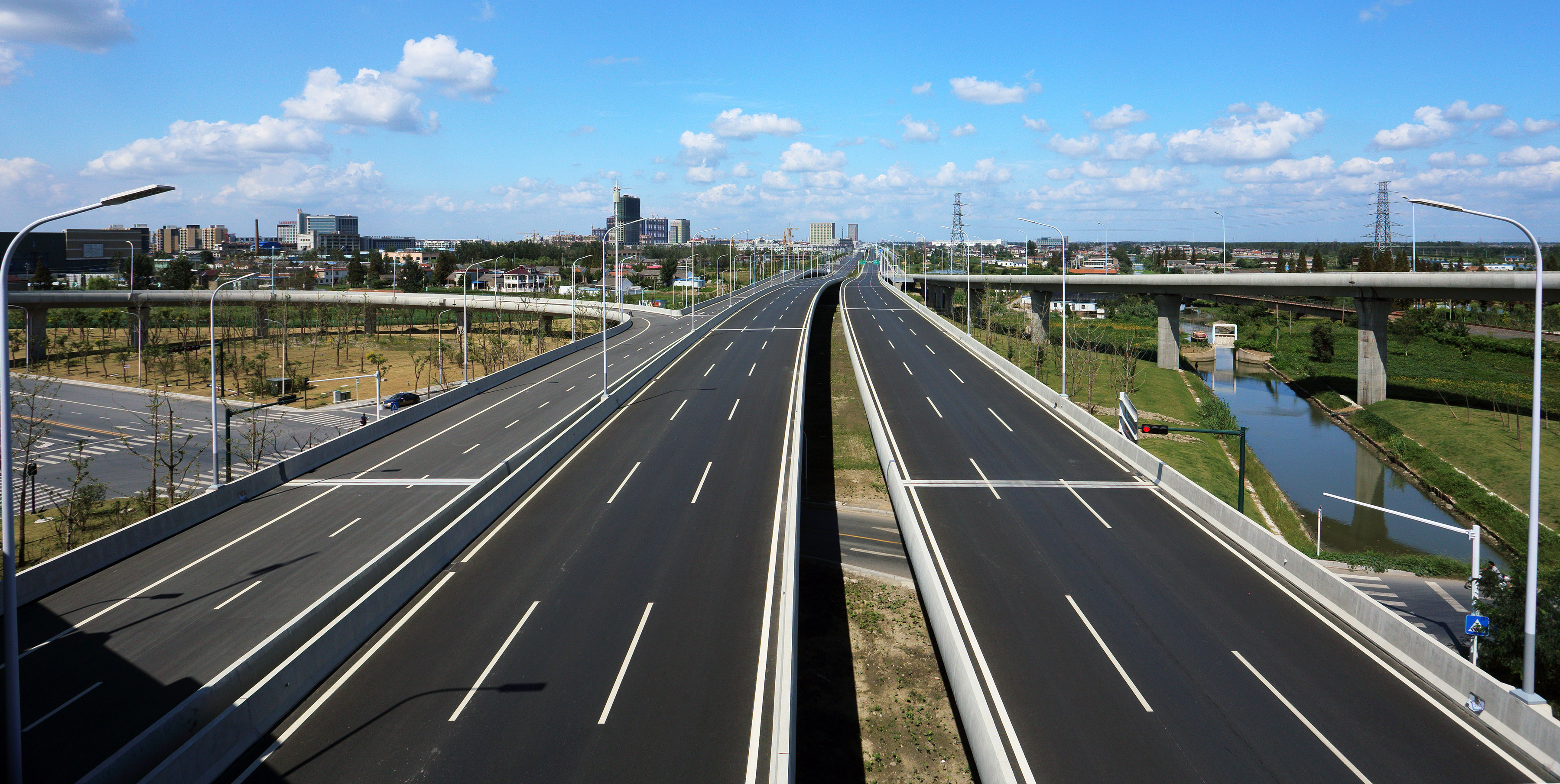 盐城市区范公路北环枢纽2.jpg